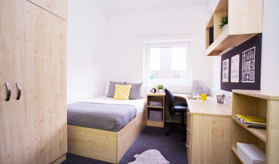 Book William Murdoch Student in Birmingham for 2023/24