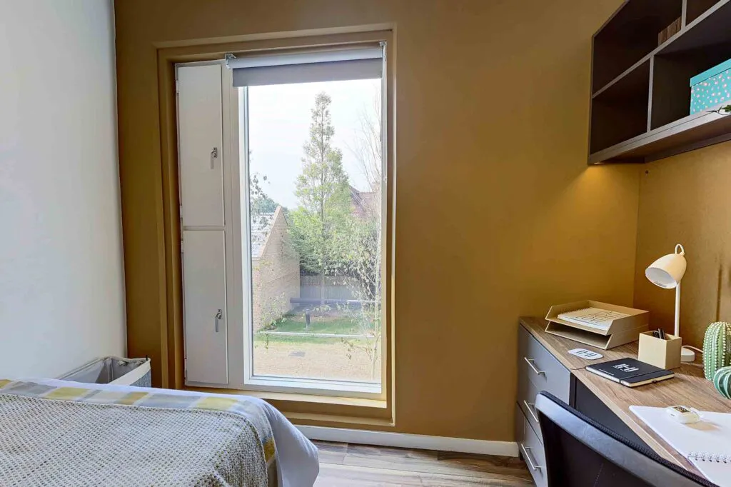 4 Bed Apartment
