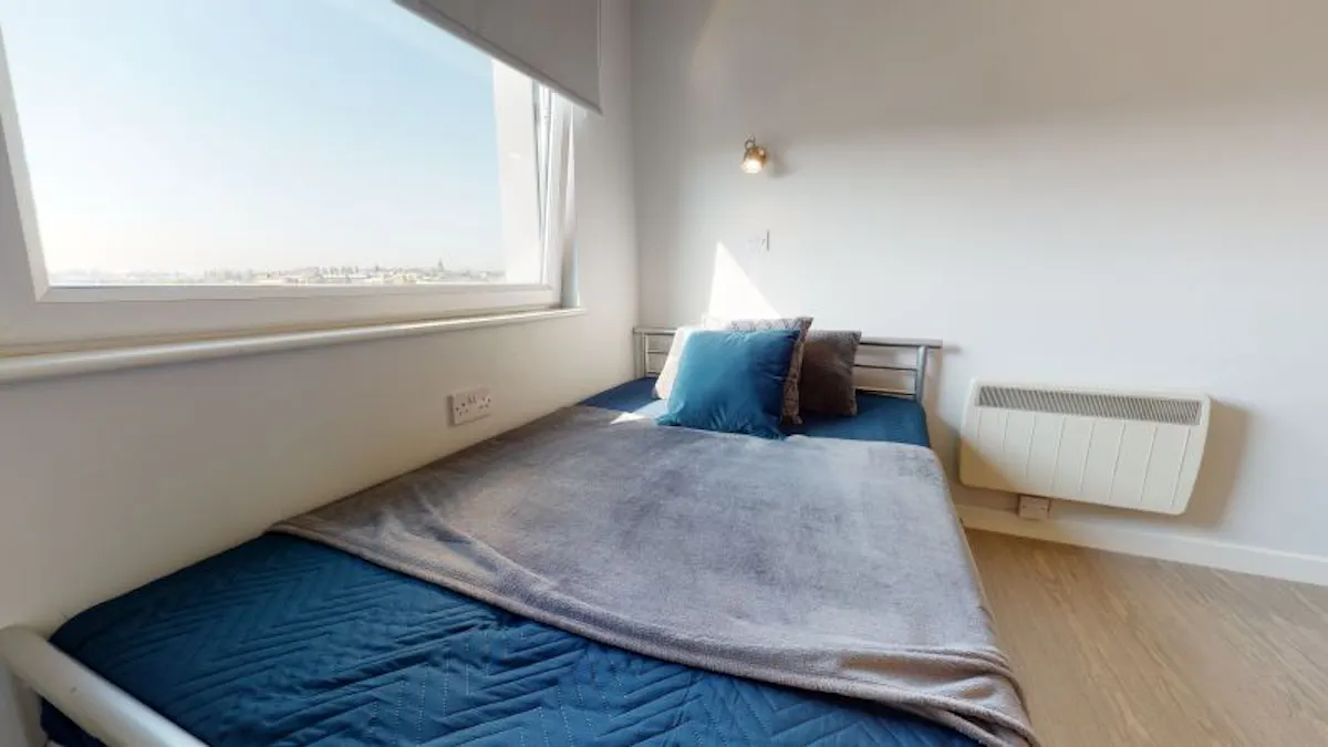 Bronze En Suite Plus ROOM