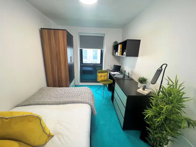 Deluxe Ensuite room image 1