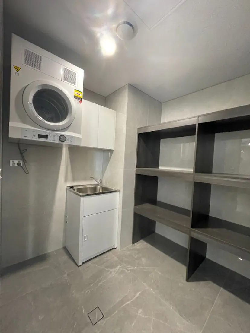 Property video thumbnail 1