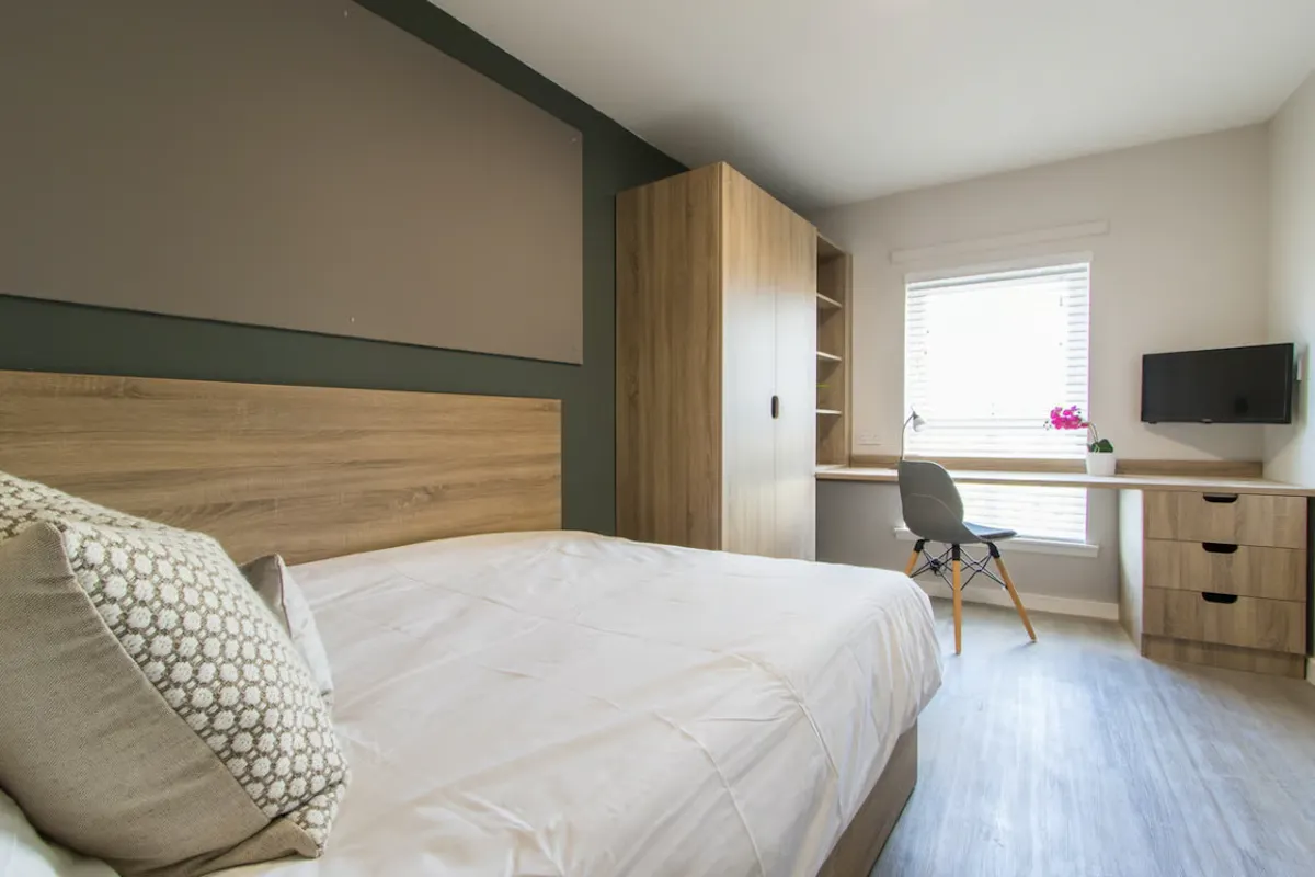 Flat 1, 6 ROOM