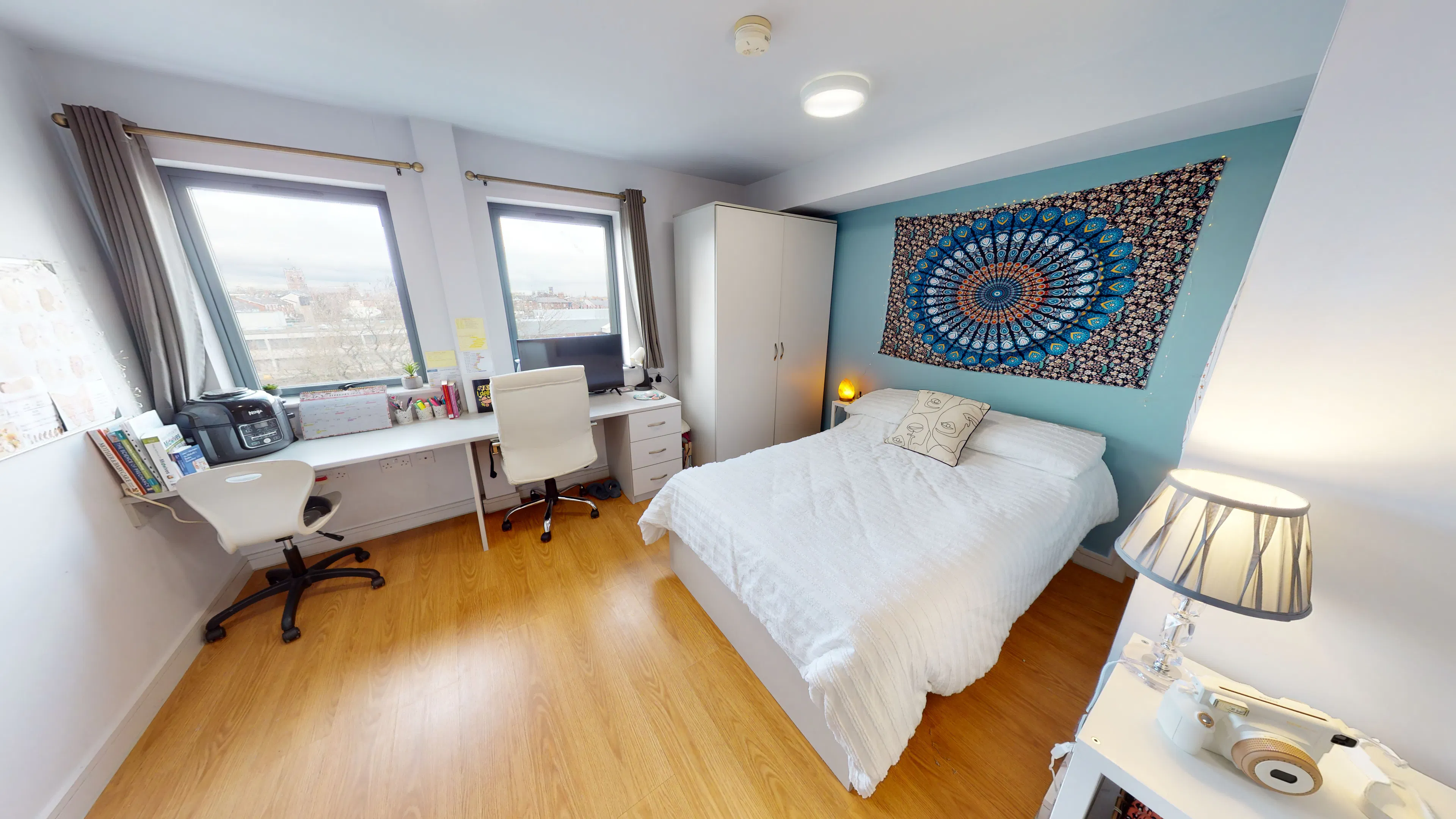 Studio ROOM 1