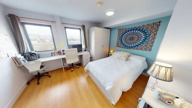 Studio room image 2