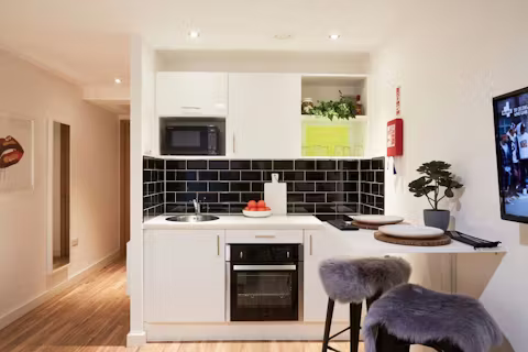 x1-liverpool-one-liverpool-OTHER