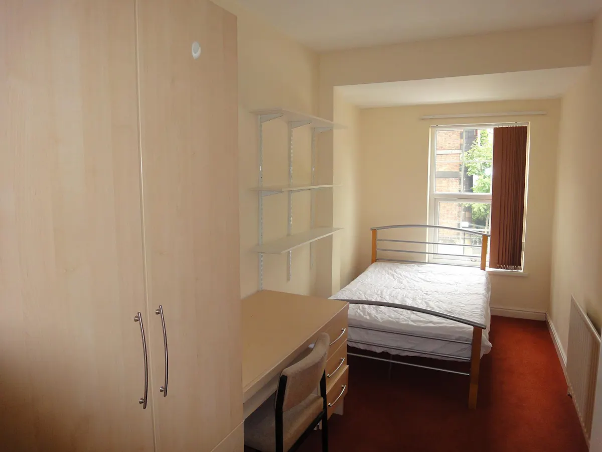 ROOM ROOM