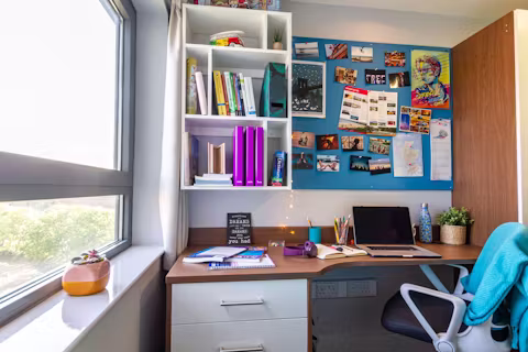 kaplan-living-glasgow-old-dumbarton-road-glasgow-ROOM