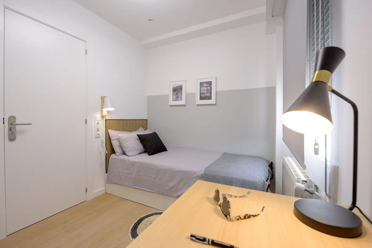 Single economy ROOM