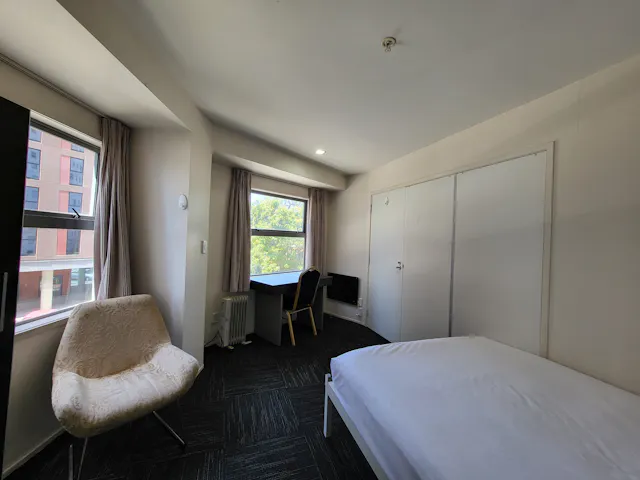 2-bed apartment with 2 bathrooms (Whole unite) room image 1