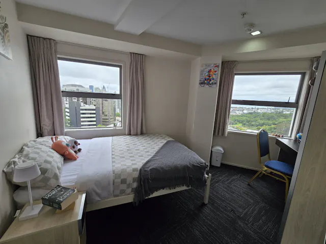 3-bed apartment with 2 bathrooms (whole unite) room image 1