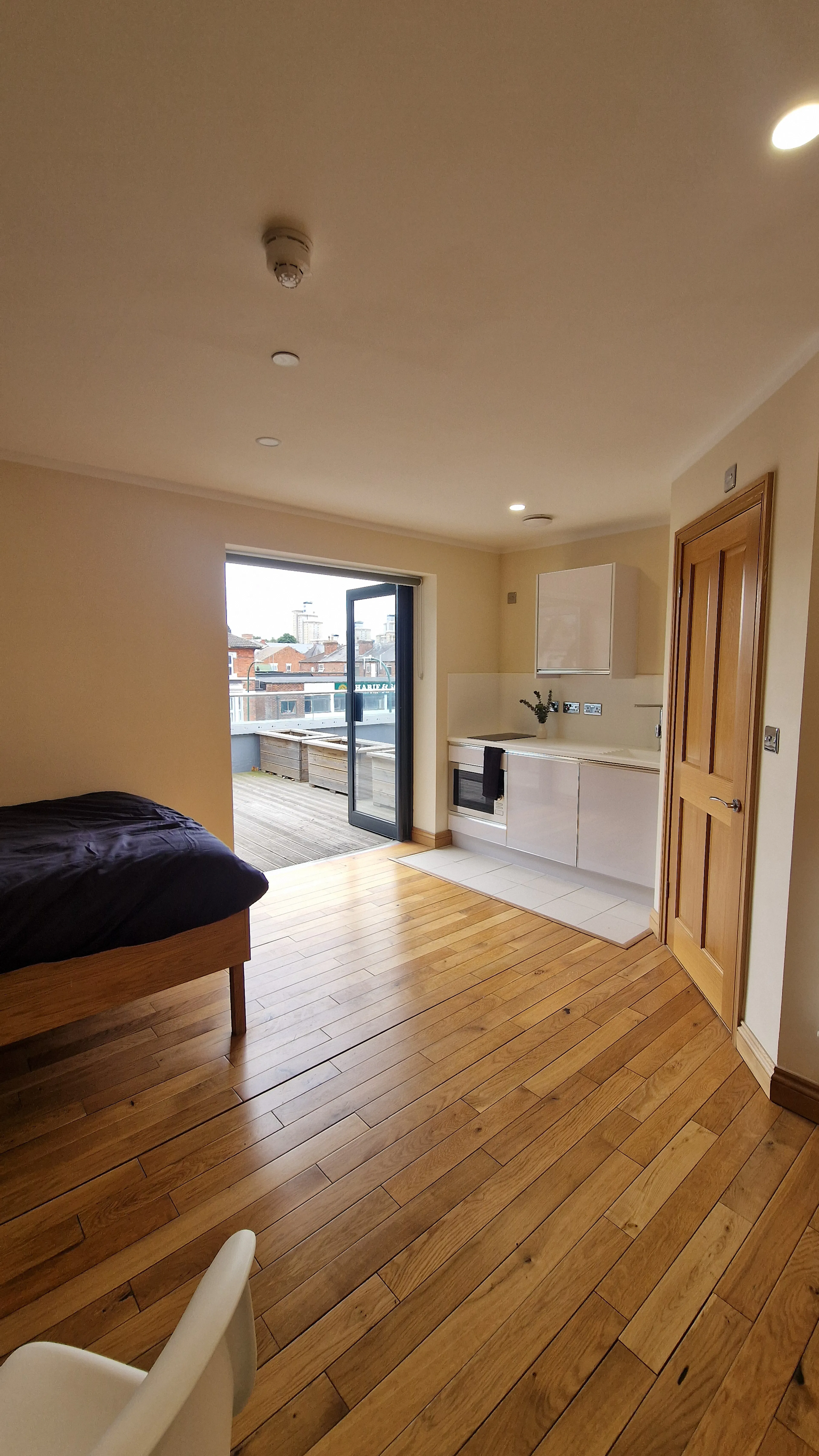 ROOM ROOM 2