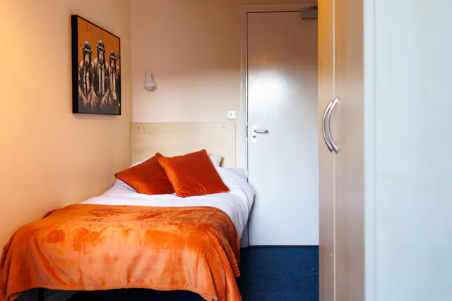 Bronze Single room image 1