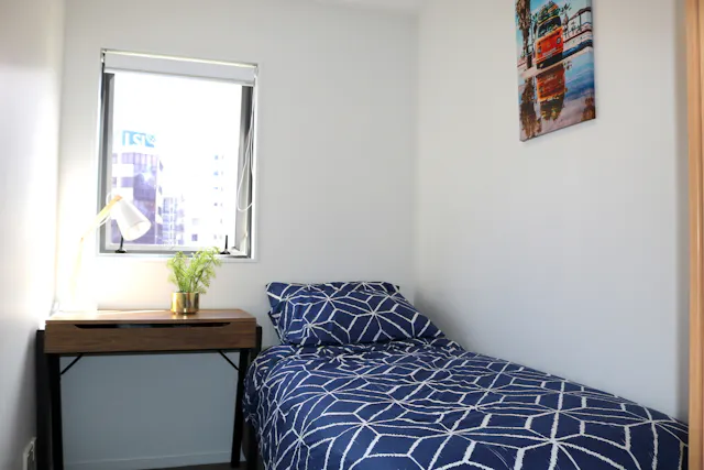 Apartment 214 (4 bedrooms (3 singles & 1 double) & 1 bathroom) room image 5