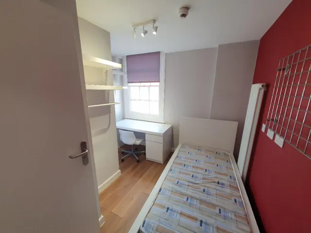 Standard Ensuite  room image 2
