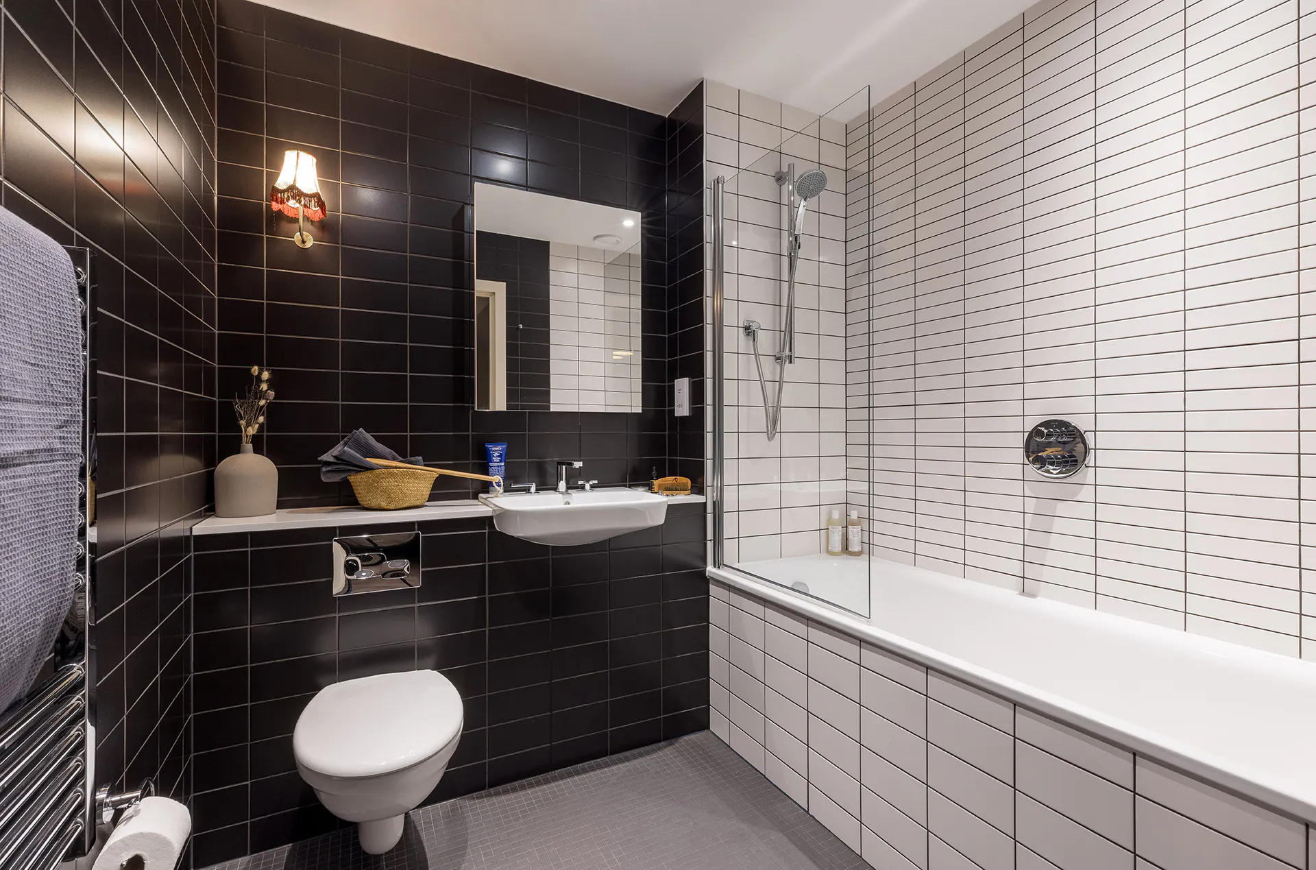 BATHROOM BATHROOM 3