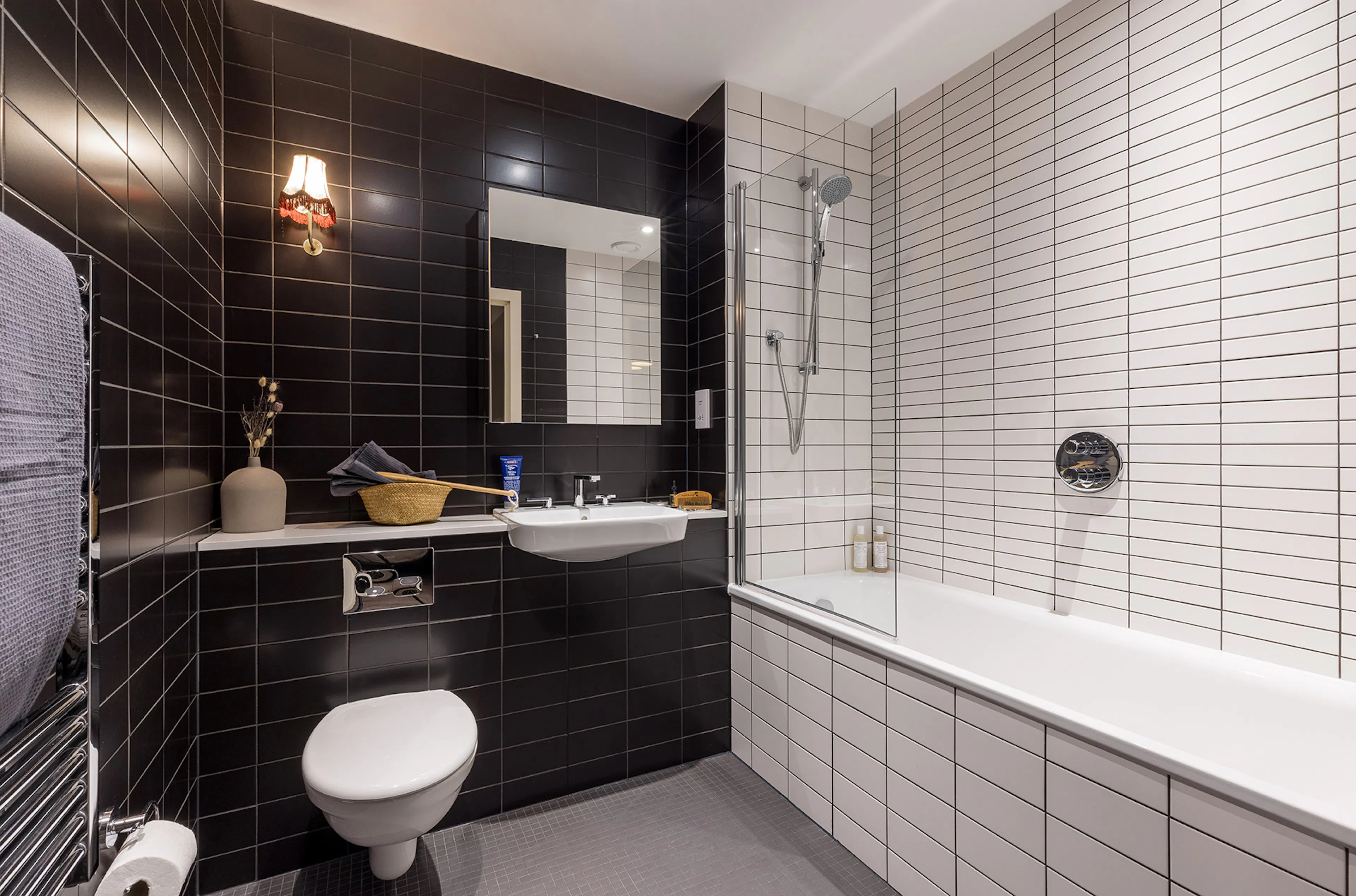 BATHROOM BATHROOM 3