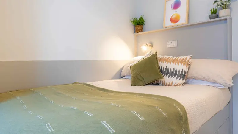 Bronze En Suite Plus ROOM 1