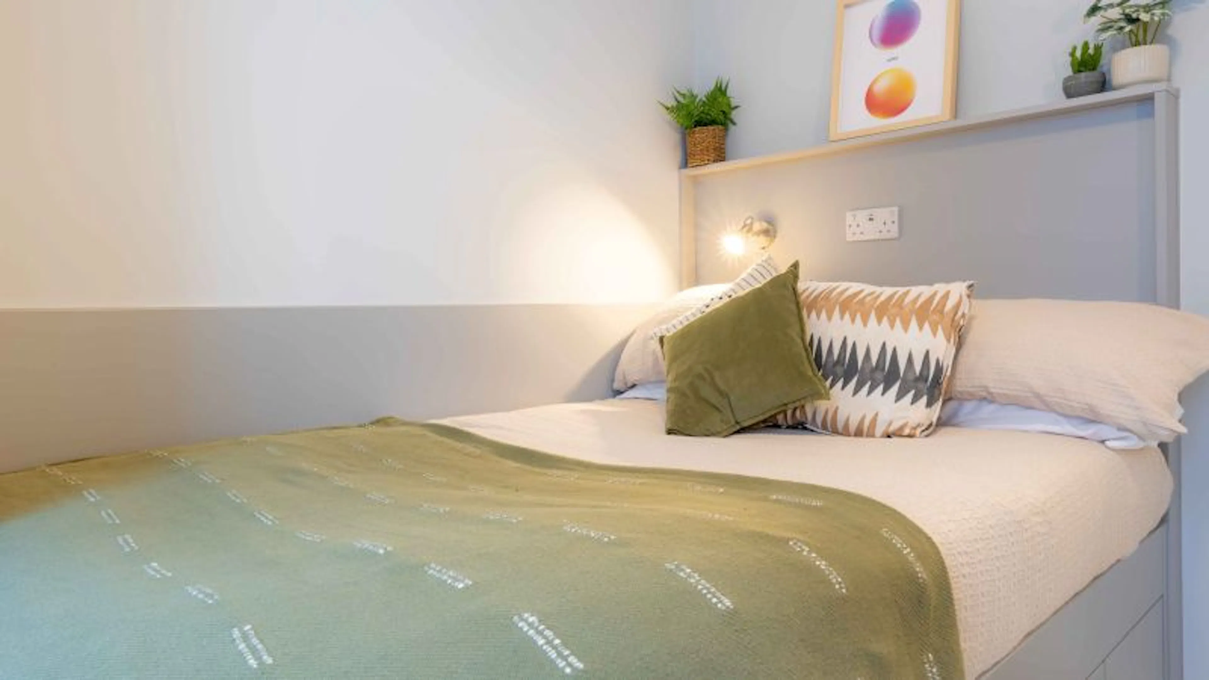 Bronze En Suite Plus ROOM 1