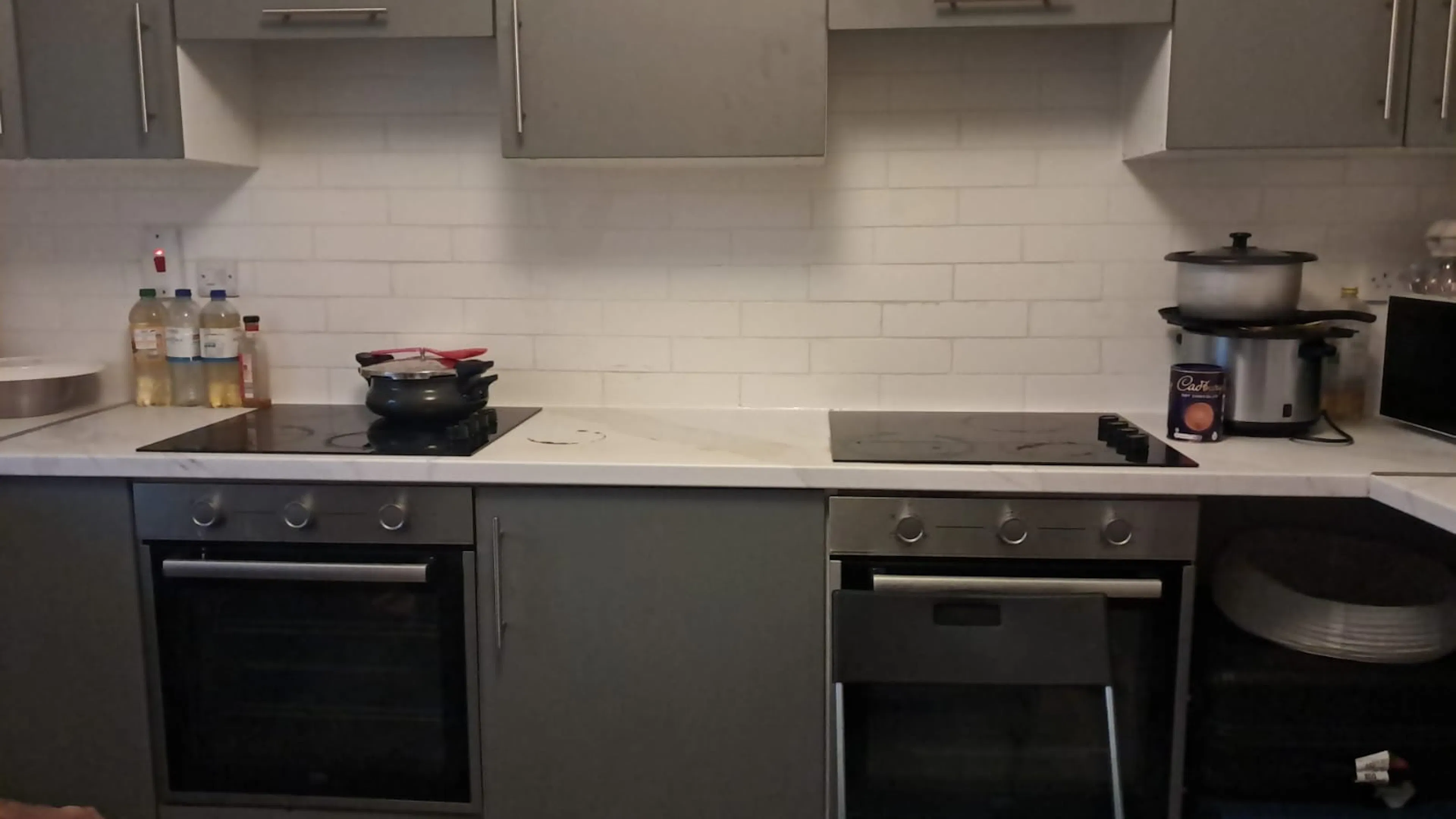Twin ensuite KITCHEN 4