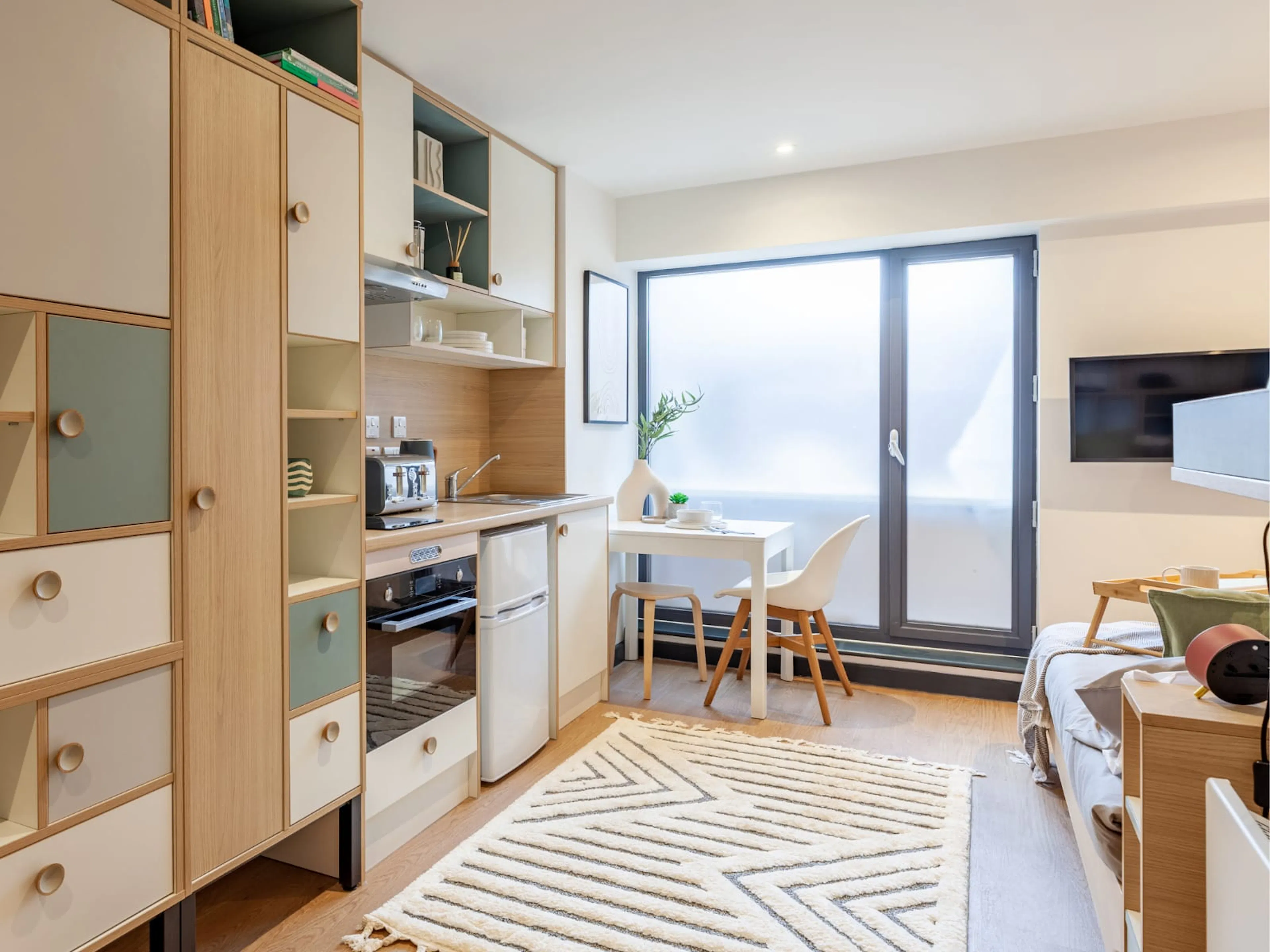 ROOM ROOM 2