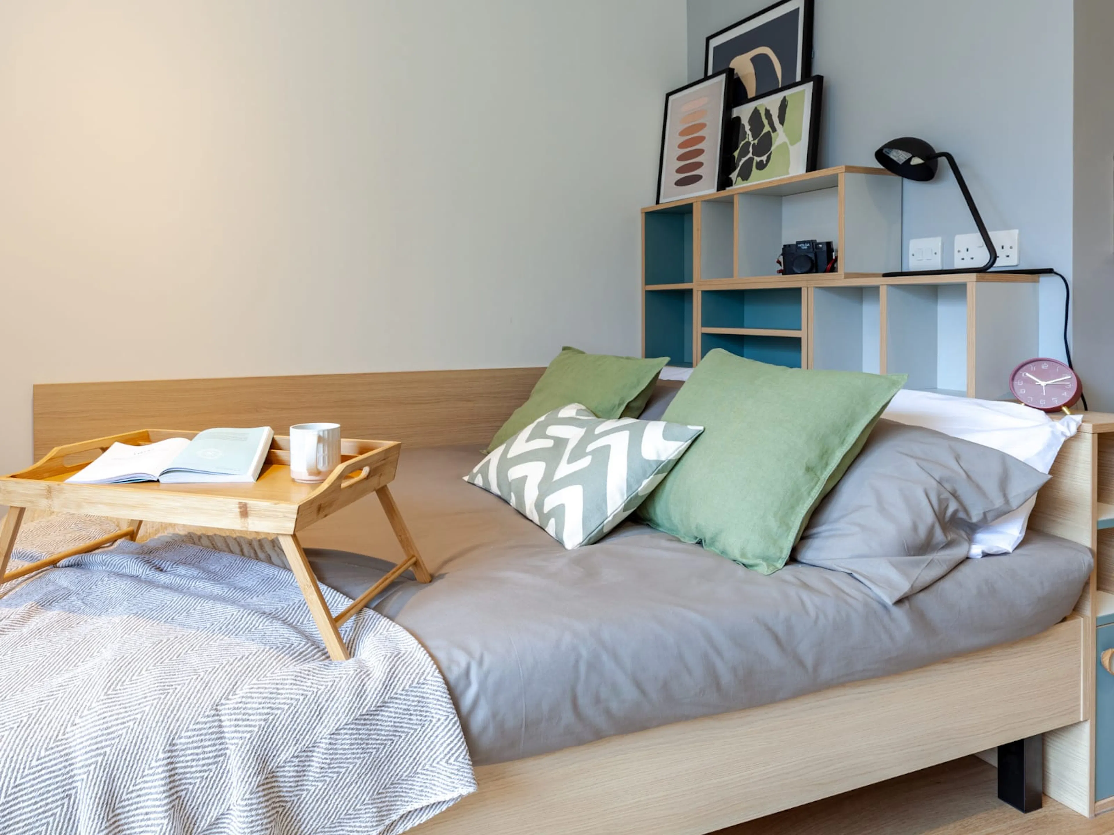 ROOM ROOM 1