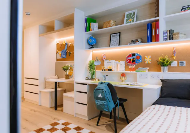 Platinum Studio Deluxe Plus room image 2