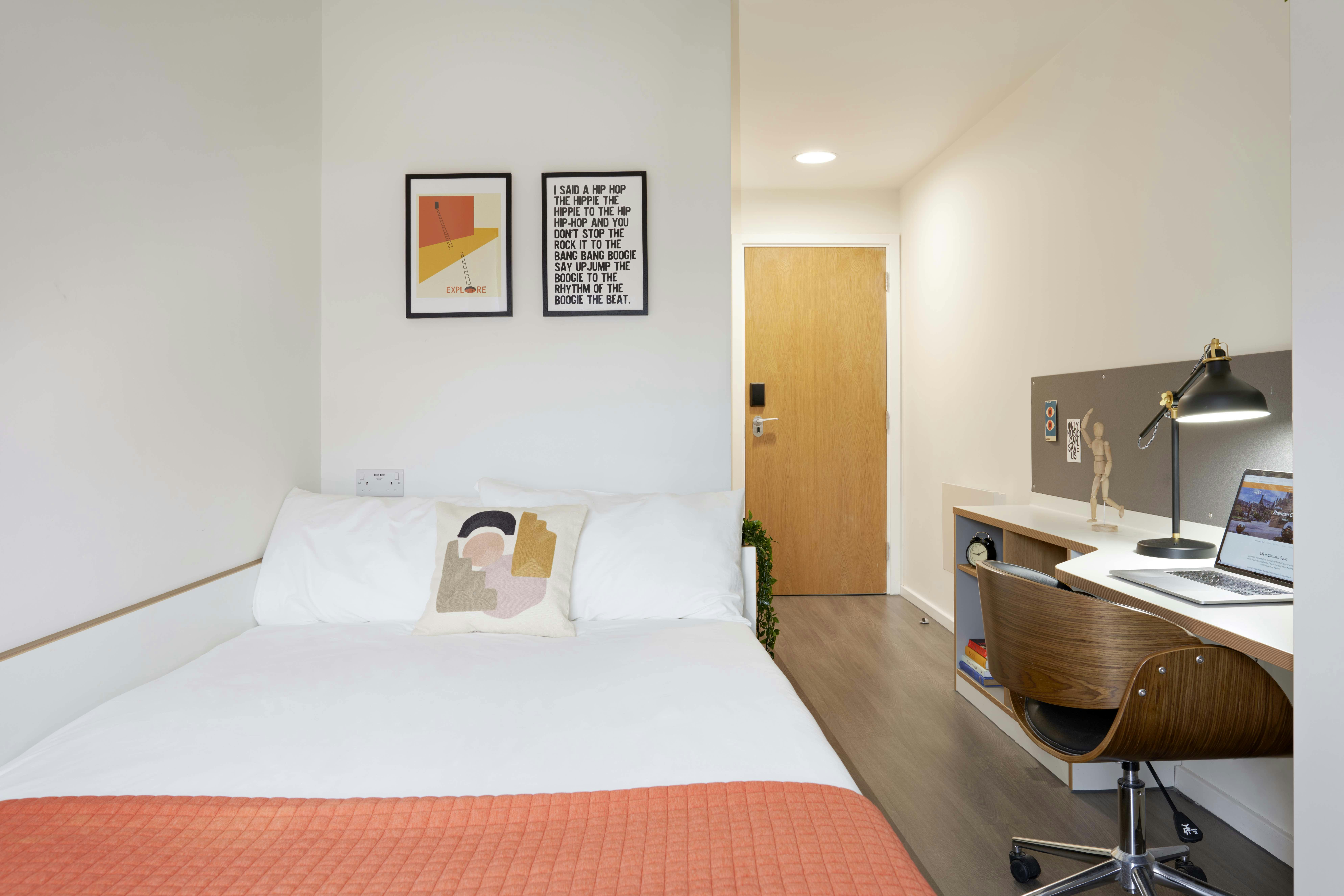 Copper En Suite