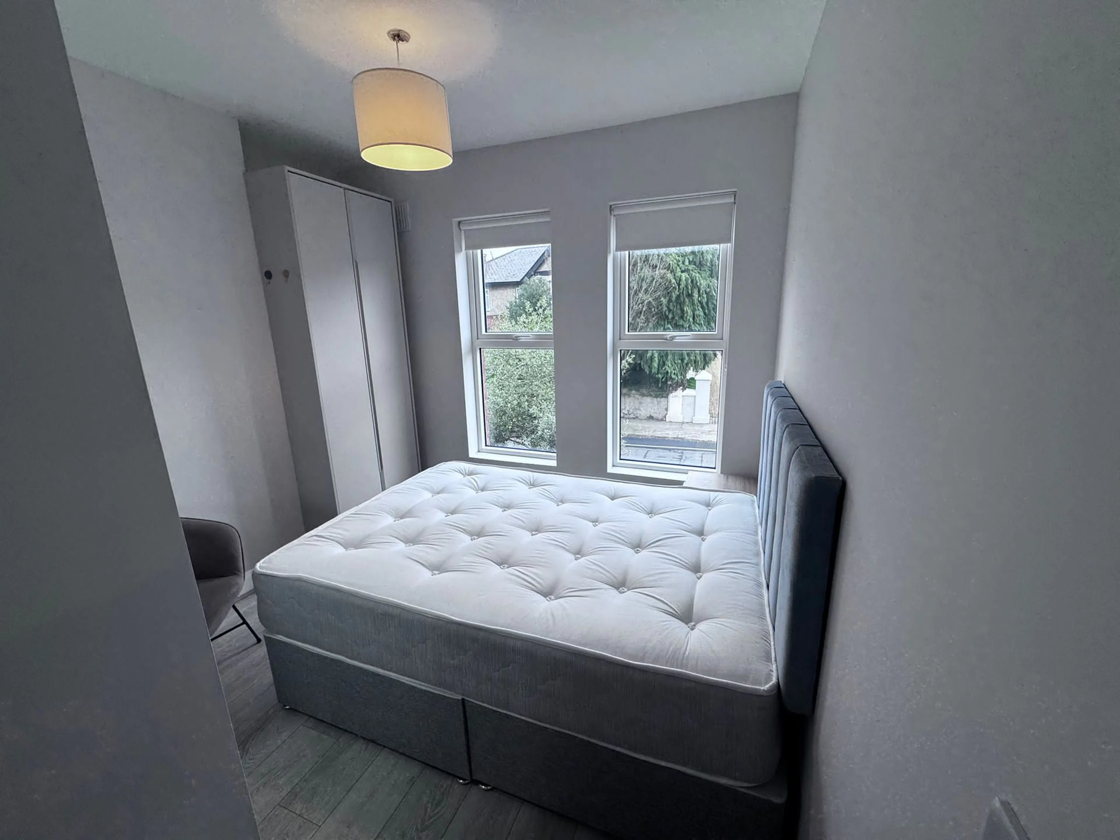 ROOM ROOM 1