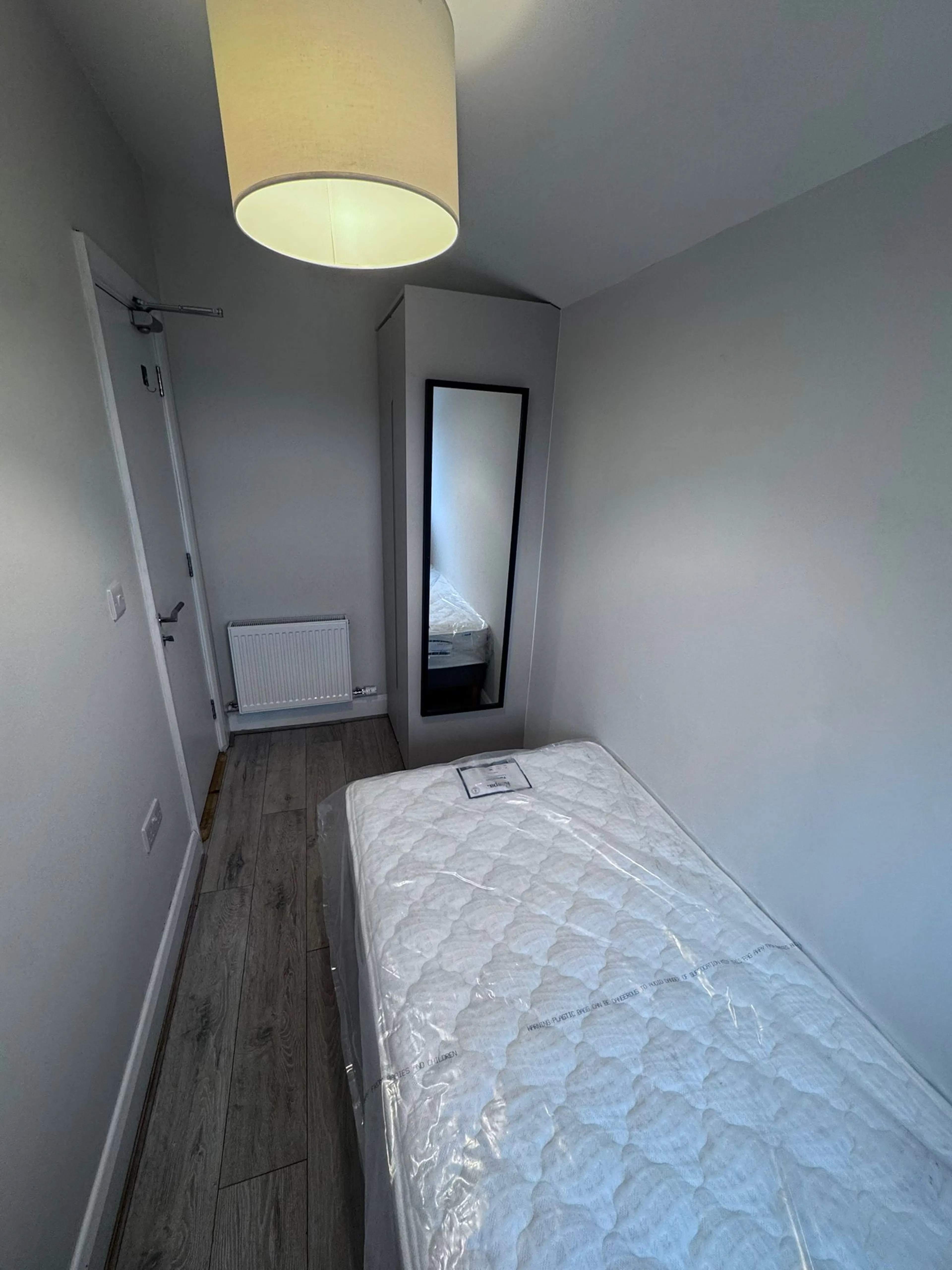 ROOM ROOM 3