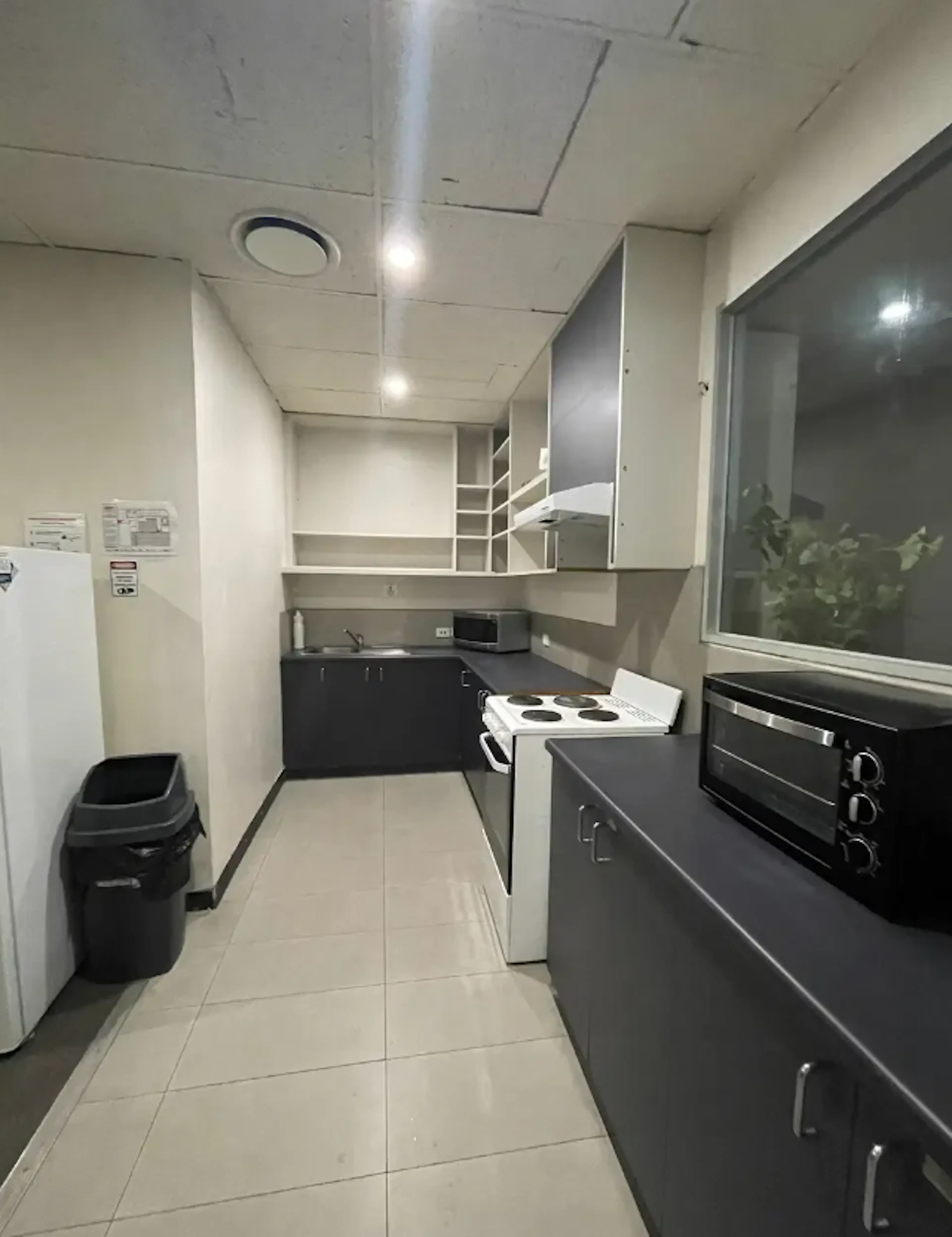 Room 27 KITCHEN 1