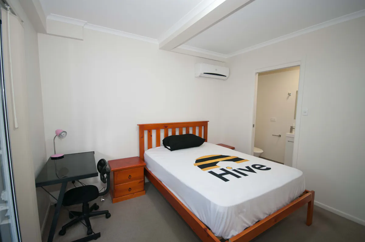 Modern Ensuite Room ROOM