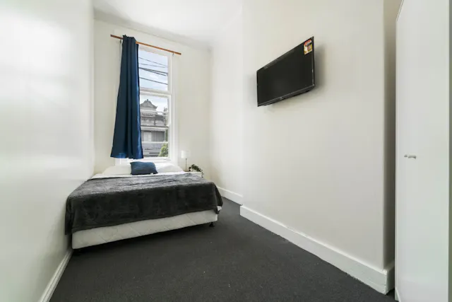 Room 4 (standard) room image 1