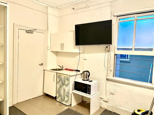 Room 7 (Studio) room image 1