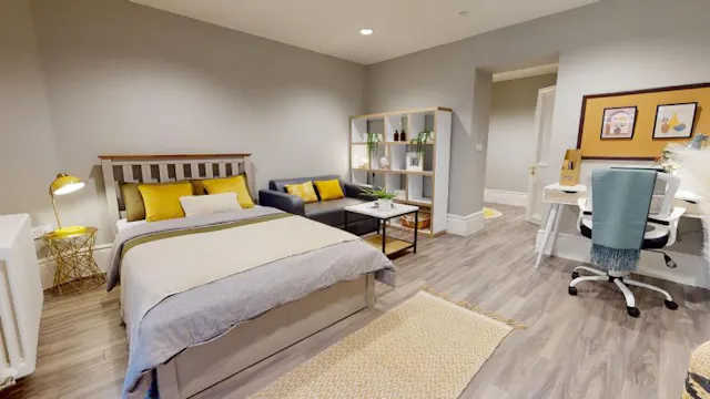 Gold En-Suite room image 2