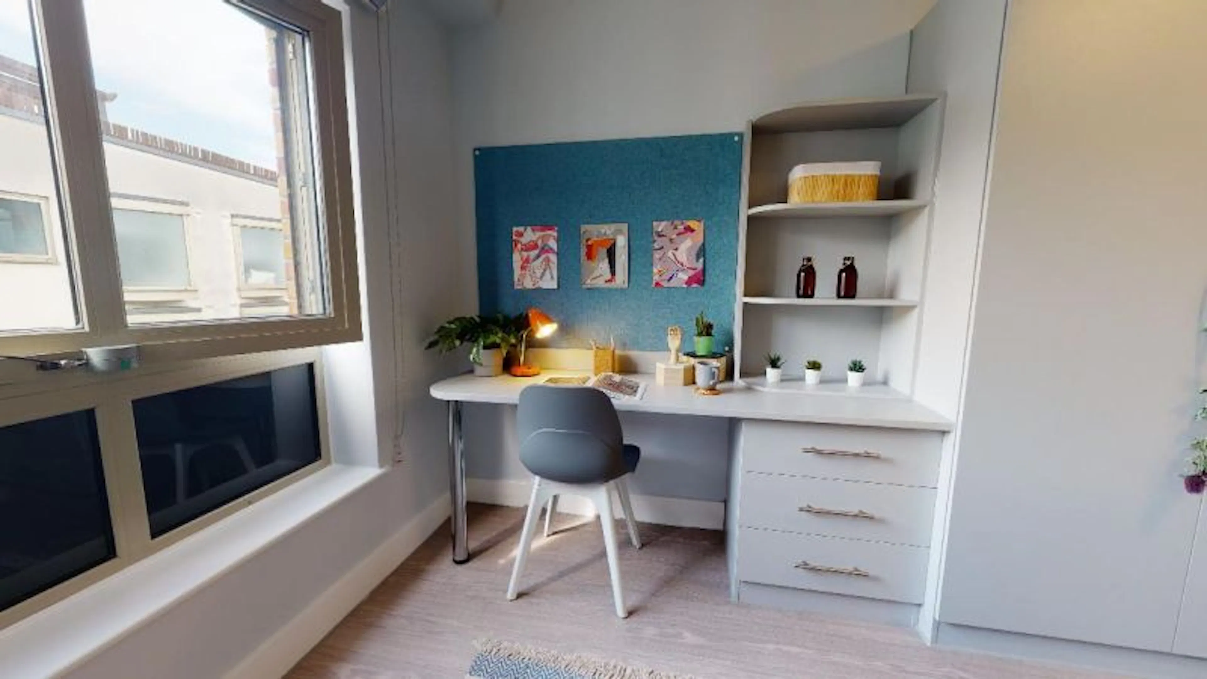Bronze En Suite Plus ROOM 1