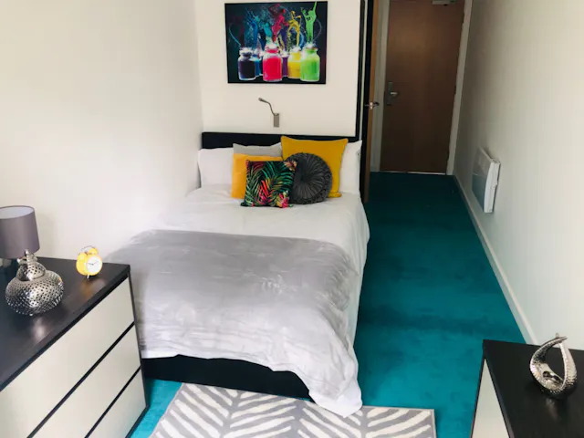 Classic Ensuite 3 Bedroom room image 2