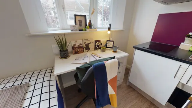 Studio room image 2