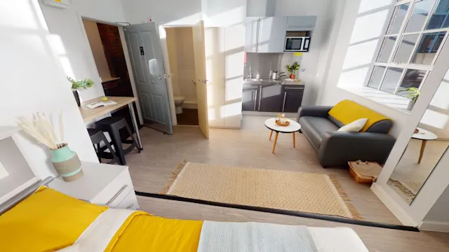 Gold Studio Plus room image 2