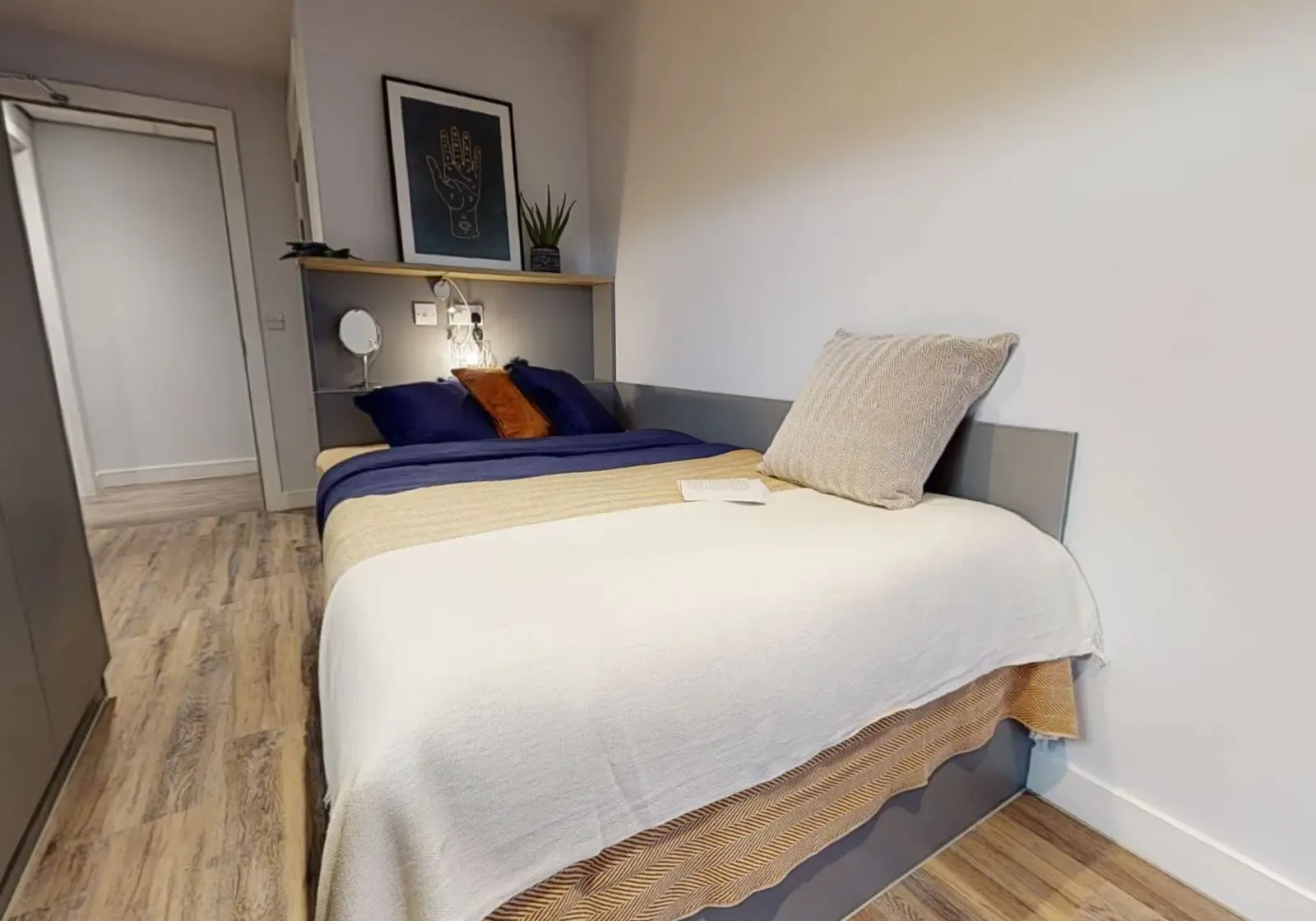 2 Bed Apartment