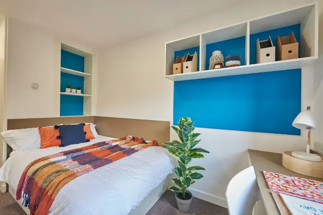 2 Bed Apartment room image 1