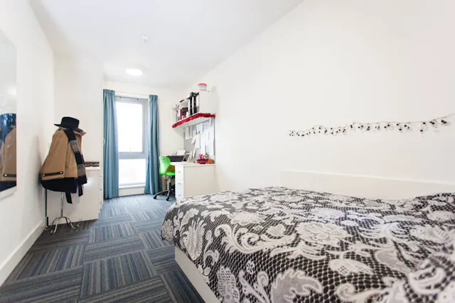 Two Bedroom Apartment room image 1