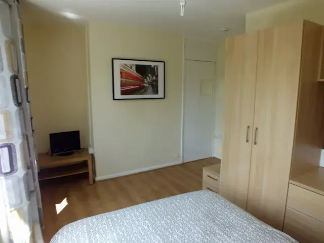 2 Bed Duplex - Classic room image 2