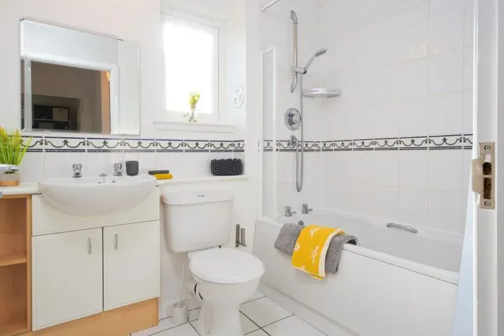 2 Bed Flat With Study