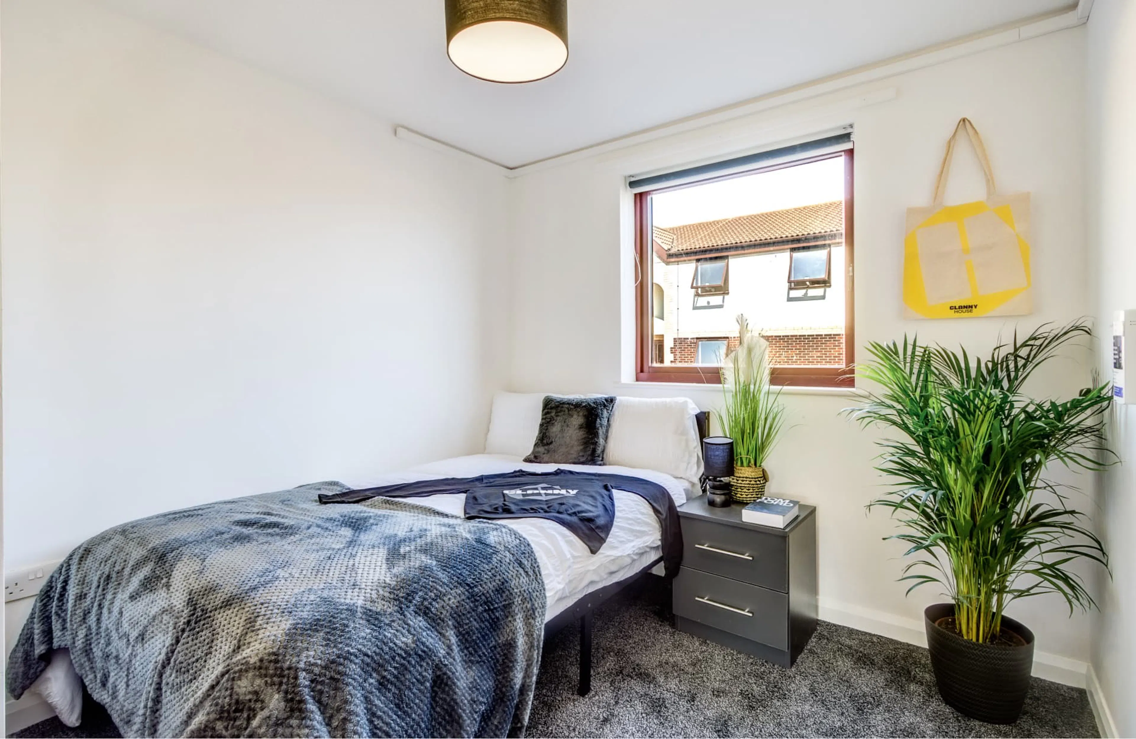 2 Bedroom Apartment ROOM 4
