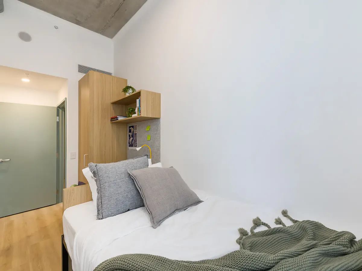 2 Bedroom Shared Apartment ROOM