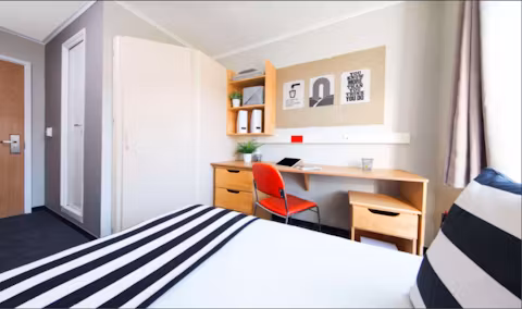 ewen-henderson-court-london-OTHER