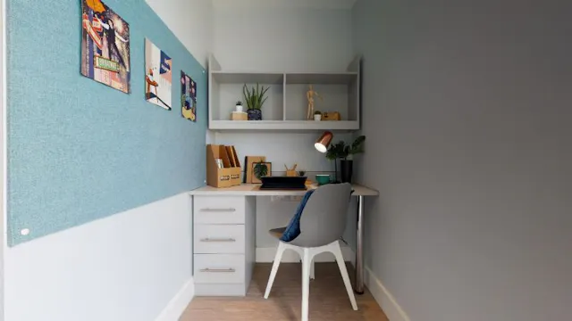 Platinum En Suite Plus room image 2