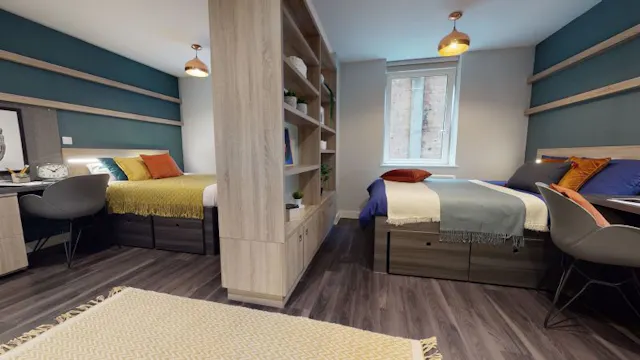 Platinum Studio Twin room image 2