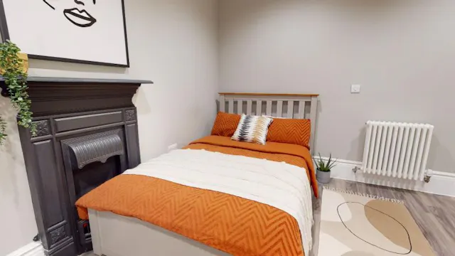 Bronze En Suite room image 2