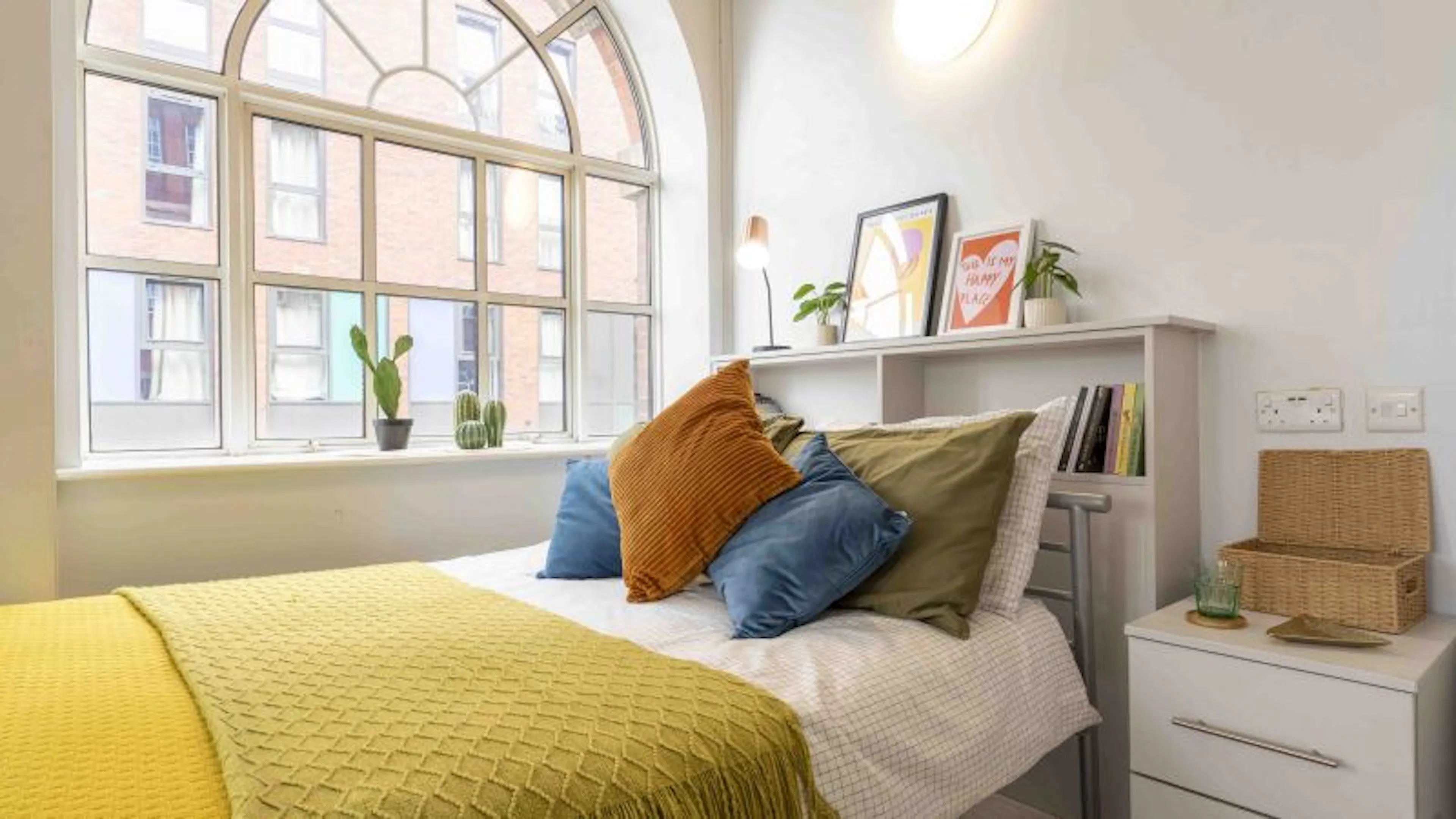 Platinum Studio Prem Plus ROOM 3